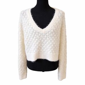 Volcom Cream Textured Knit V-Neck Sweater Medium